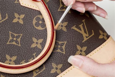 louis vuitton canvas care|how to clean louis vuitton canvas.